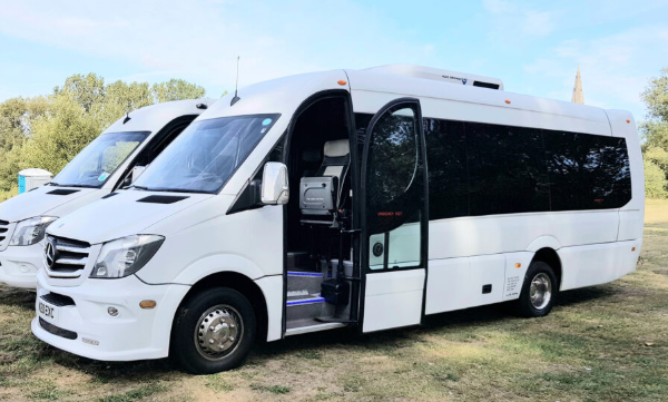 5 Key Advantages of Mini Bus Transfers