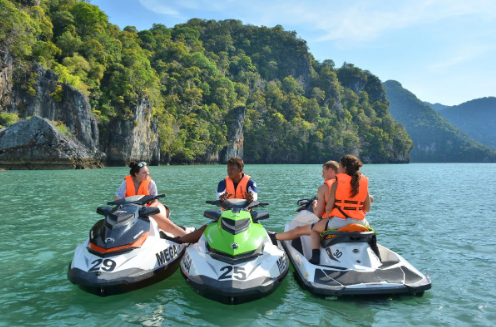 Tips for Choosing the Right Personal Watercraft For Sale for Your Needs